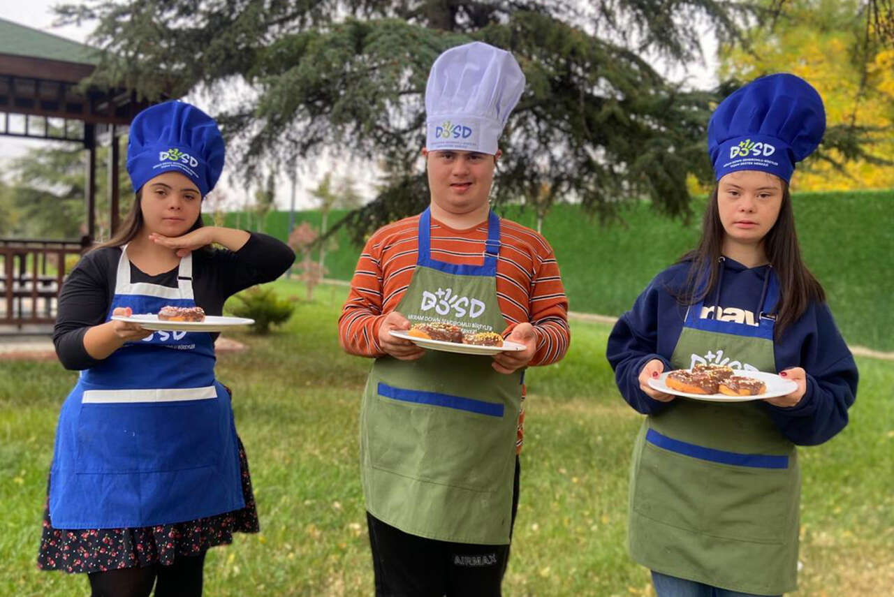 Konya’da down sendromlu bireyler için komi eğitimi başvuruları başladı 1